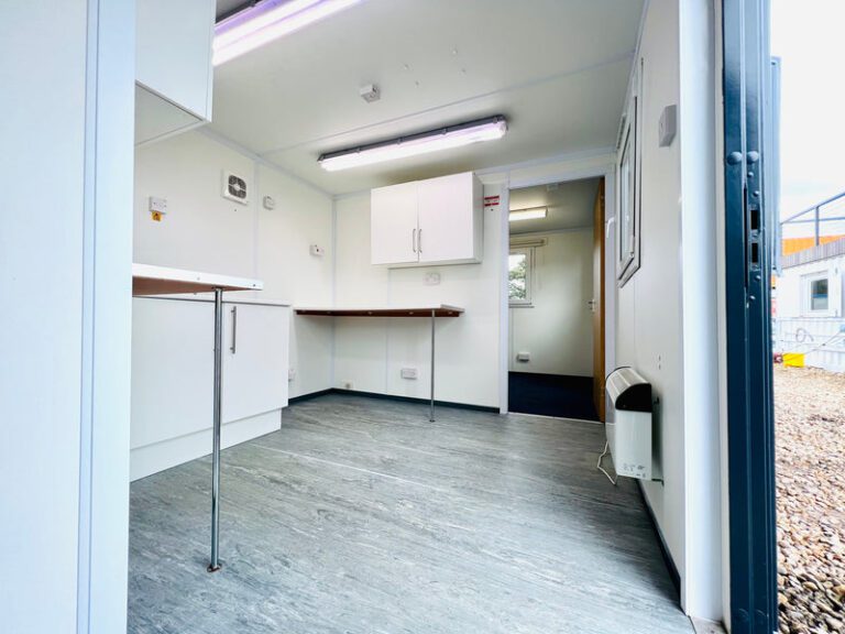 Doppelbüro-Container mit Kantine und WC/Dusche , Ansicht 3